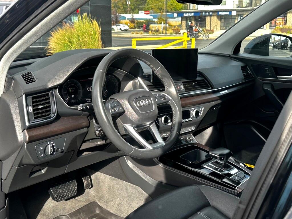 Vehicle image 15 of 39
