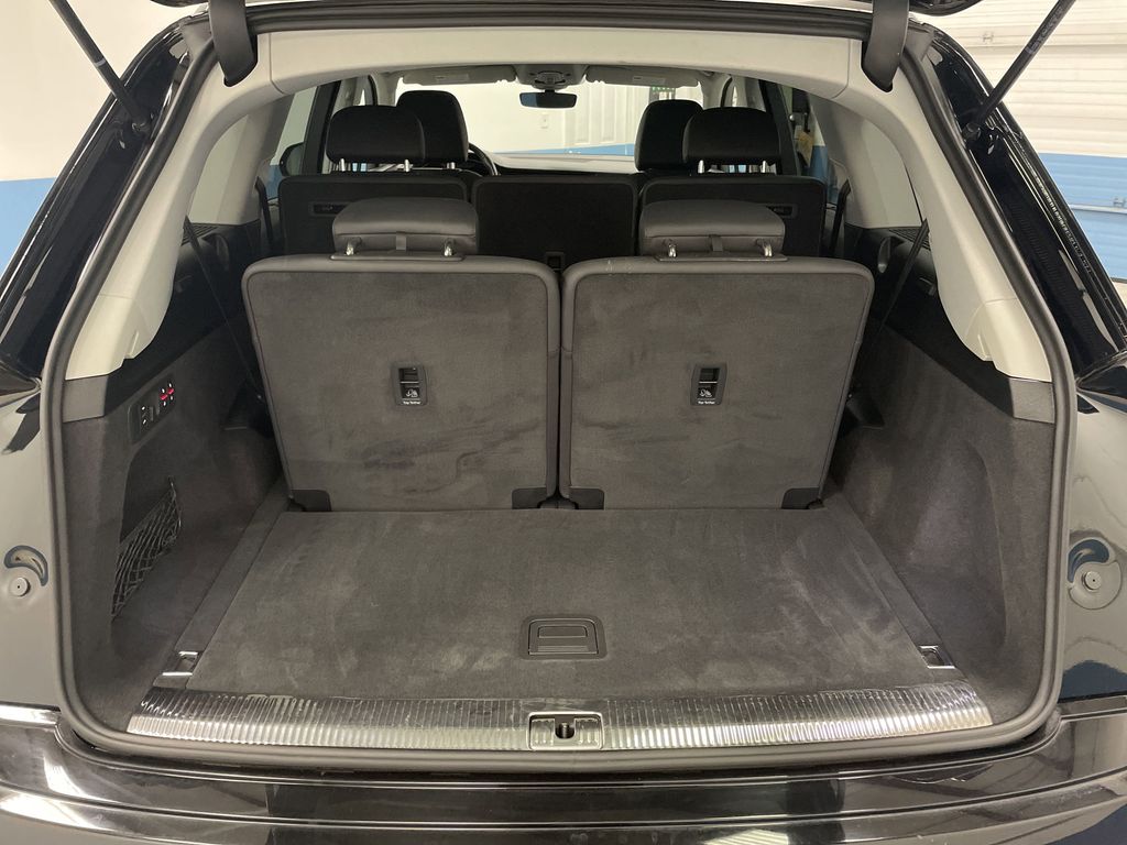 Vehicle image 12 of 46
