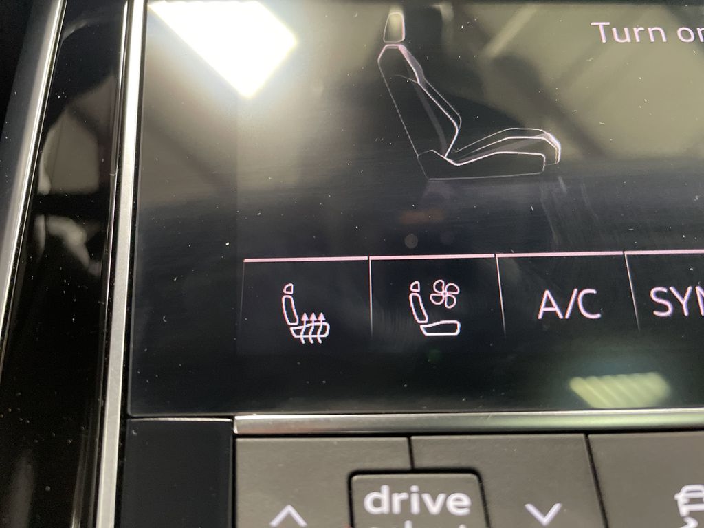 Vehicle image 44 of 46
