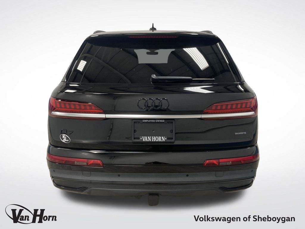 Vehicle image 6 of 46