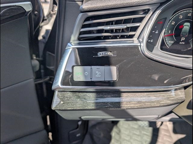 Vehicle image 15 of 24