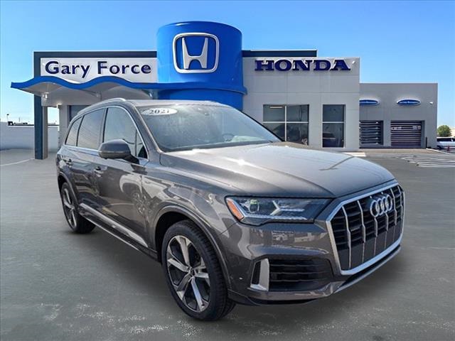 Vehicle image 3 of 24