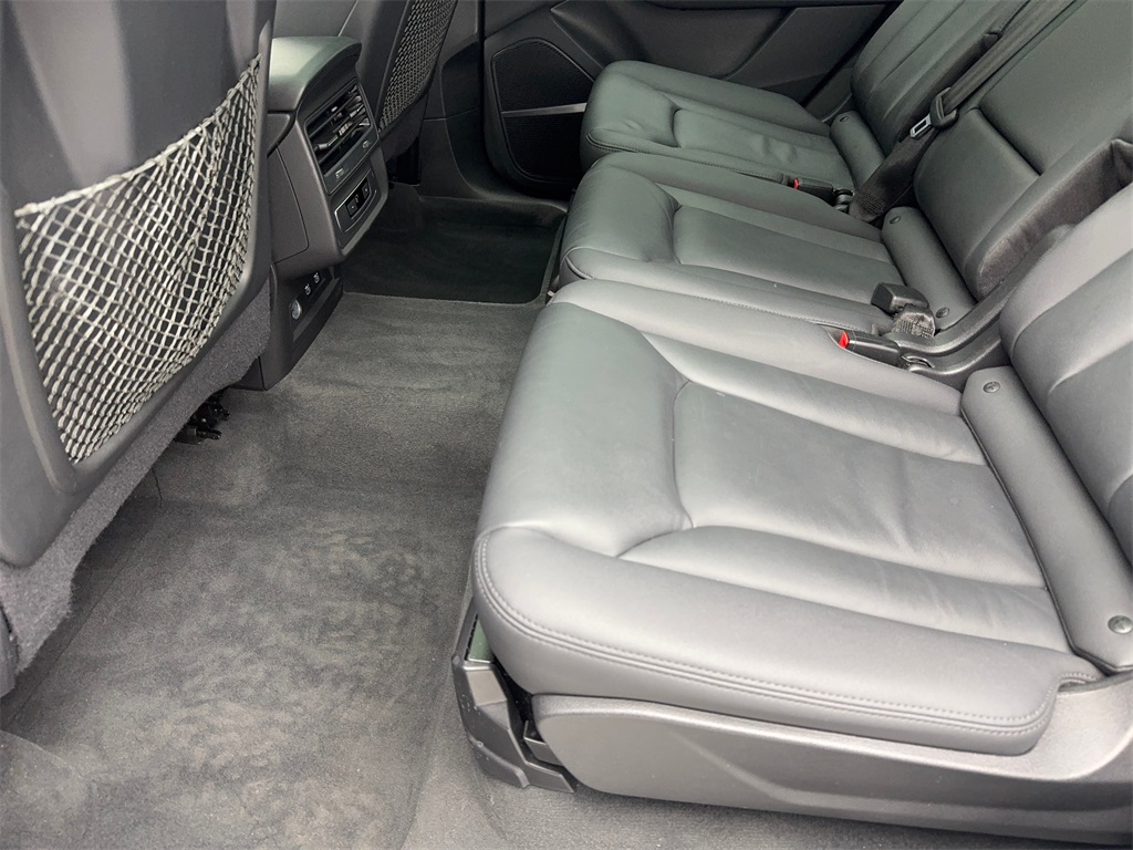 Vehicle image 40 of 57