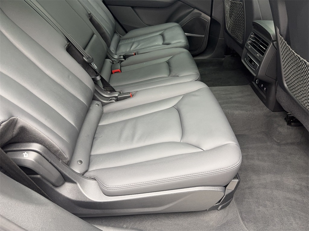 Vehicle image 43 of 57