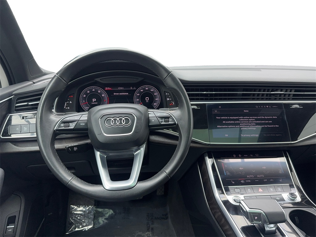 Vehicle image 18 of 57