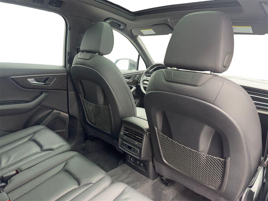 Vehicle image 44 of 57