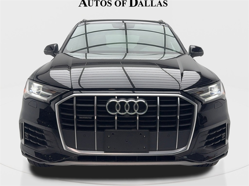 Vehicle image 4 of 57