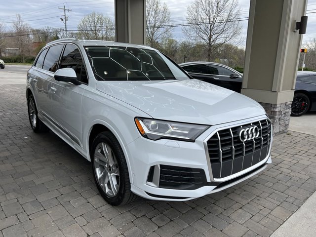 Vehicle image 16 of 91