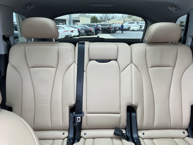 Vehicle image 59 of 91
