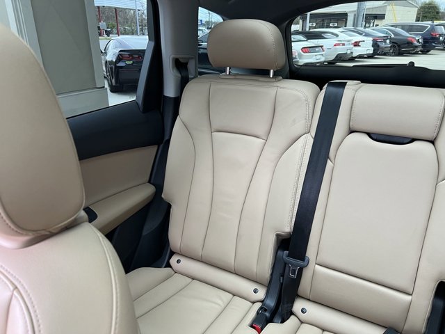Vehicle image 38 of 91