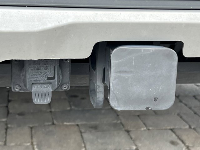 Vehicle image 86 of 91