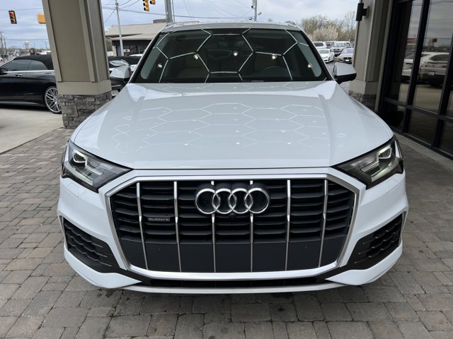 Vehicle image 9 of 91