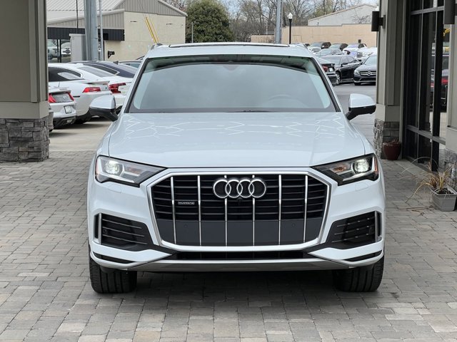 Vehicle image 6 of 91