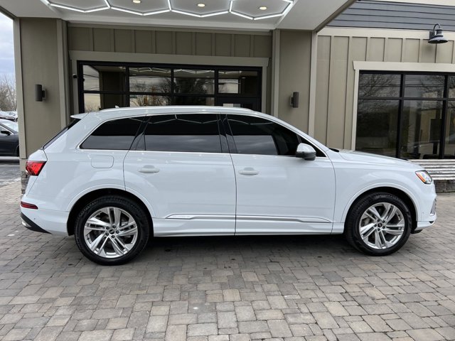 Vehicle image 20 of 91