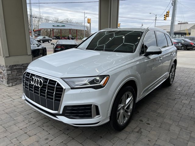 Vehicle image 3 of 91