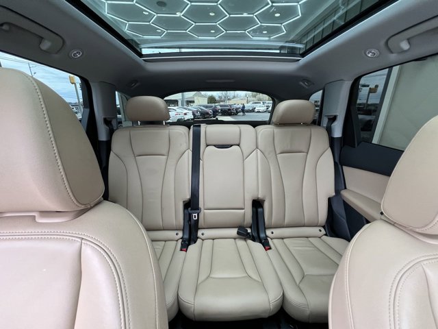 Vehicle image 58 of 91
