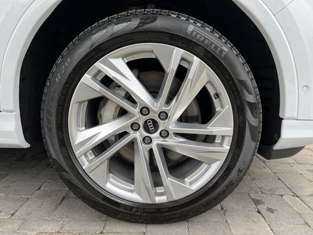 Vehicle image 80 of 91