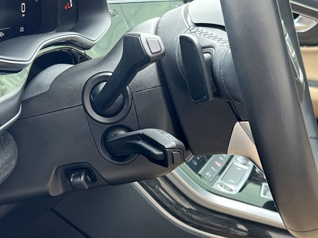 Vehicle image 67 of 91