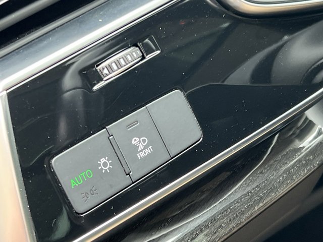 Vehicle image 66 of 91