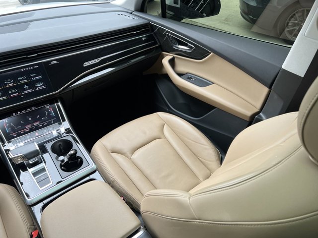 Vehicle image 37 of 91
