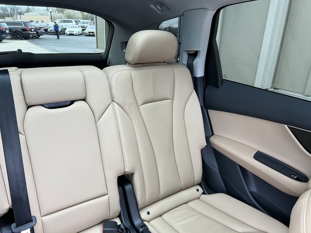 Vehicle image 40 of 91
