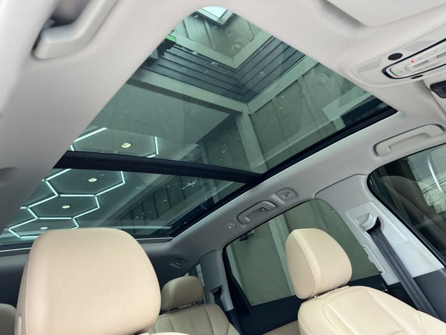 Vehicle image 56 of 91