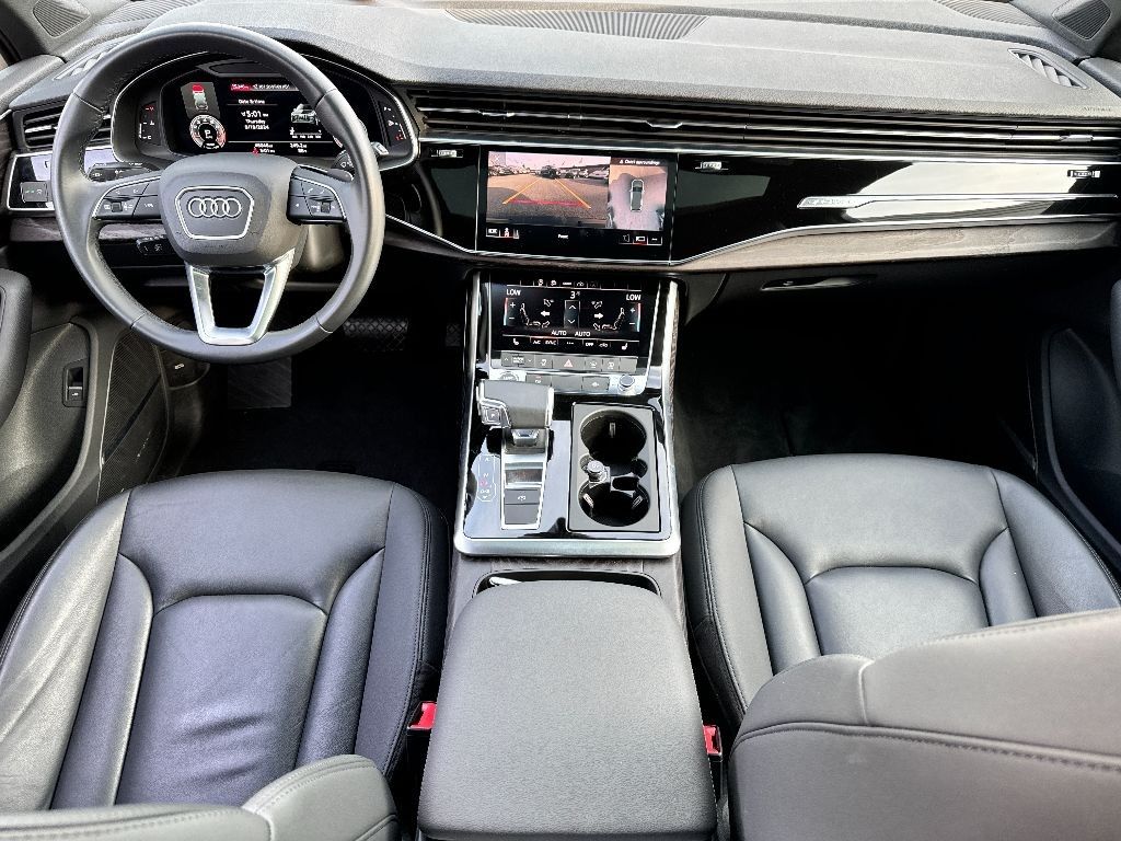 Vehicle image 31 of 36