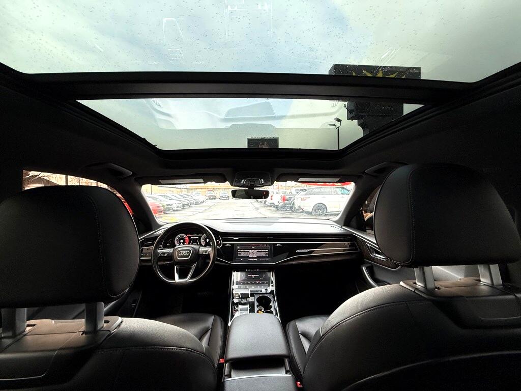 Vehicle image 20 of 40
