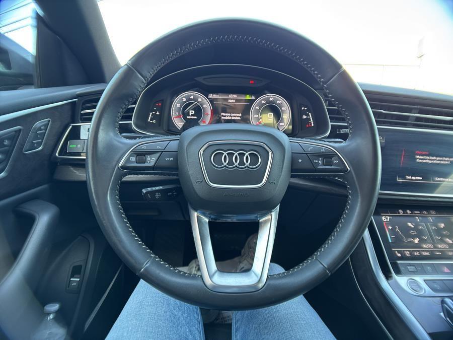 Vehicle image 14 of 32