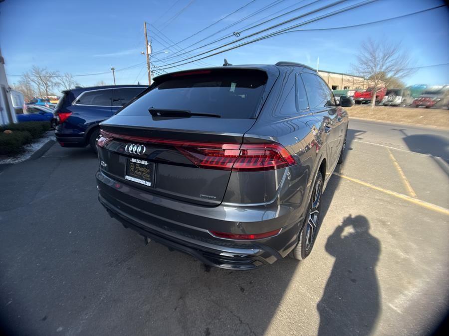 Vehicle image 5 of 32