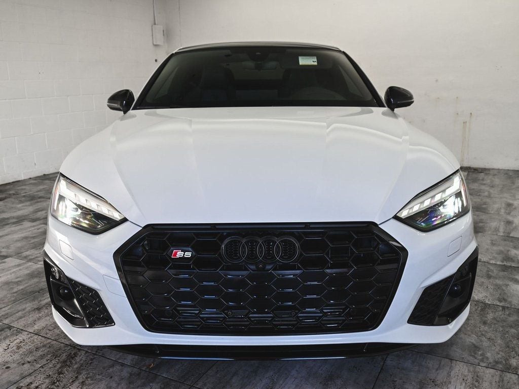 2021 Audi S5 Prestige Image 3 of 41