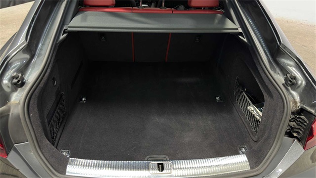 Vehicle image 10 of 33