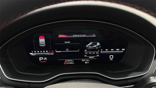 Vehicle image 21 of 33