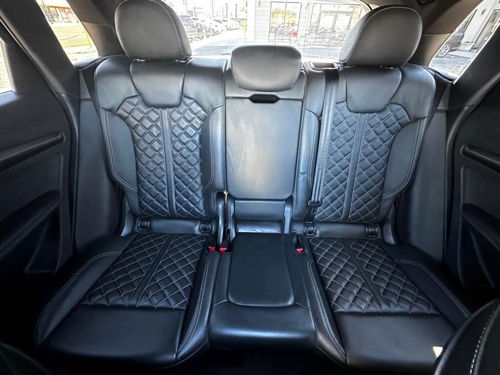Vehicle image 46 of 53