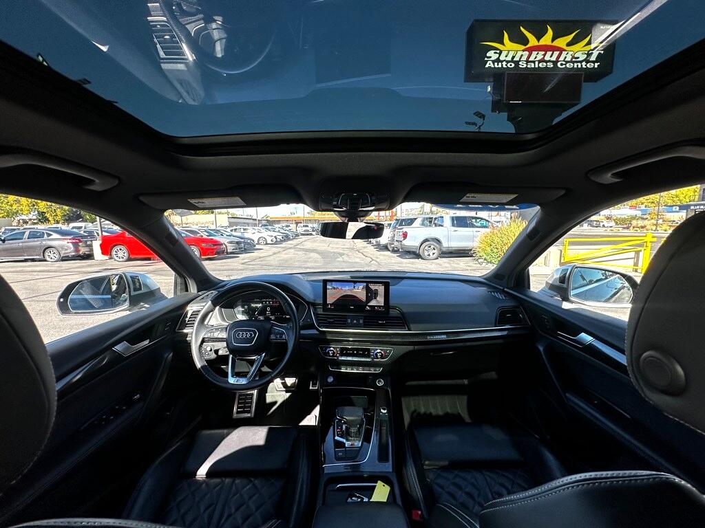 Vehicle image 33 of 53