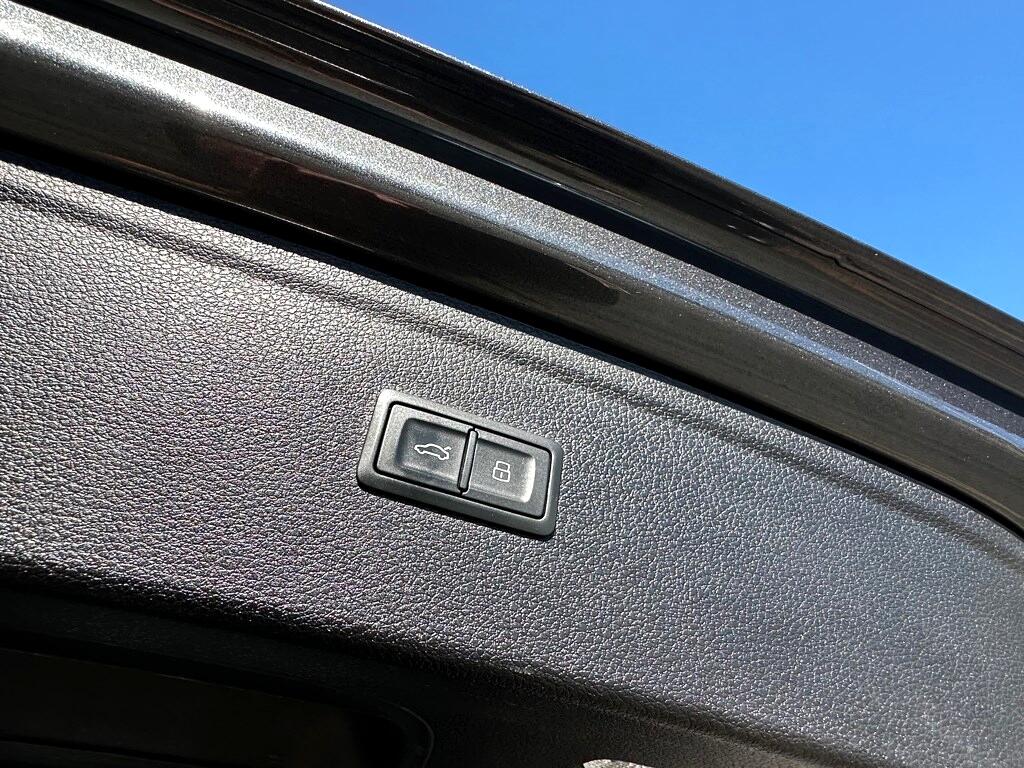 Vehicle image 16 of 53