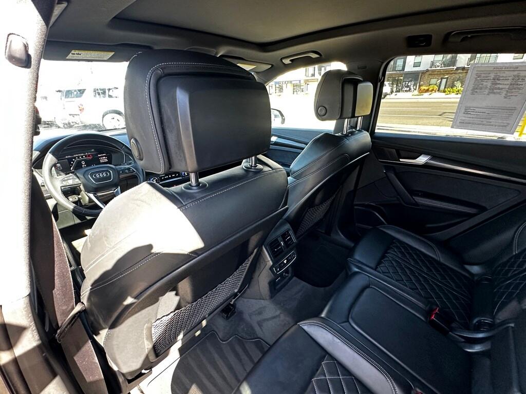 Vehicle image 30 of 53