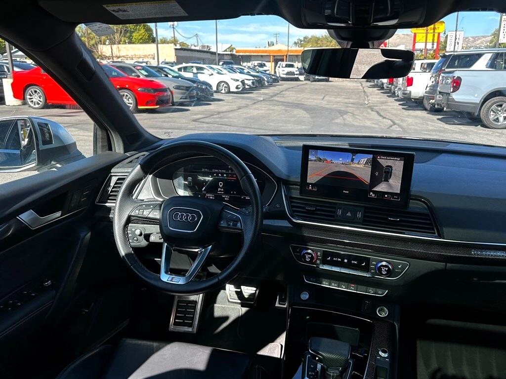 Vehicle image 34 of 53