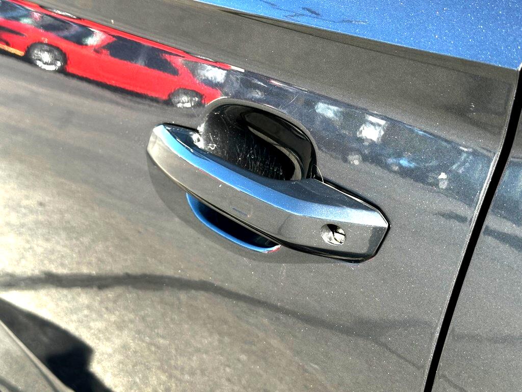 Vehicle image 17 of 53