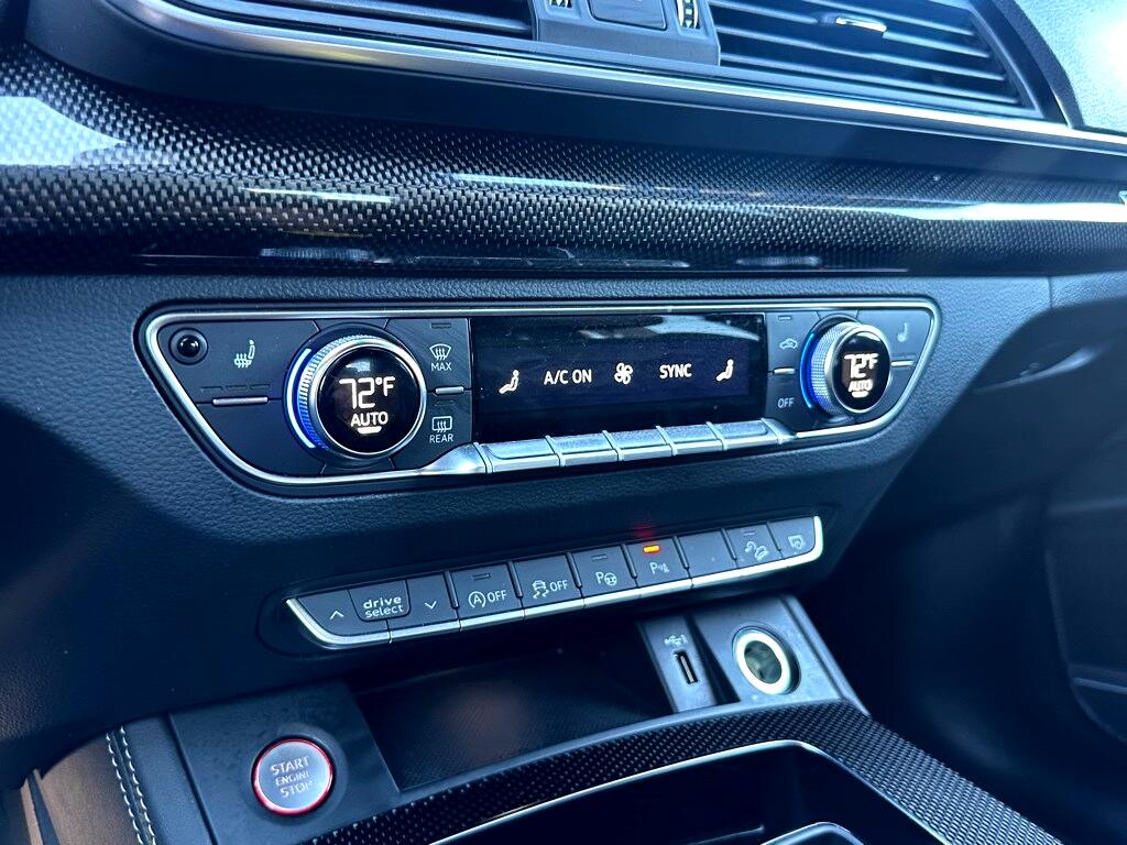 Vehicle image 40 of 53