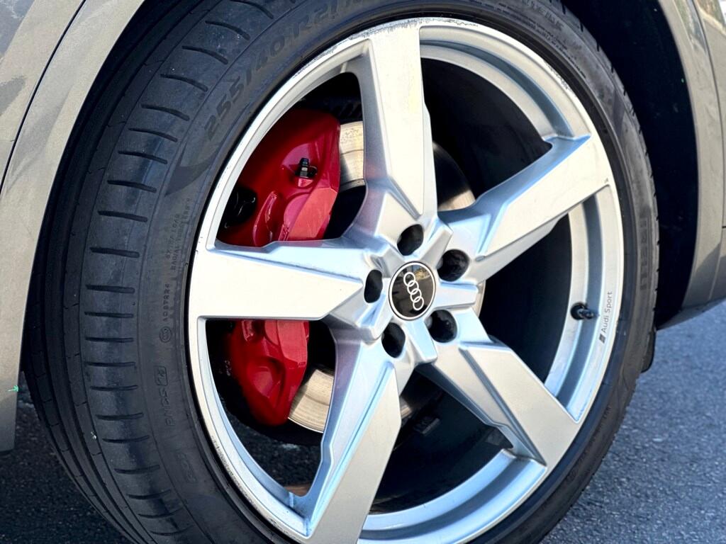 Vehicle image 9 of 53
