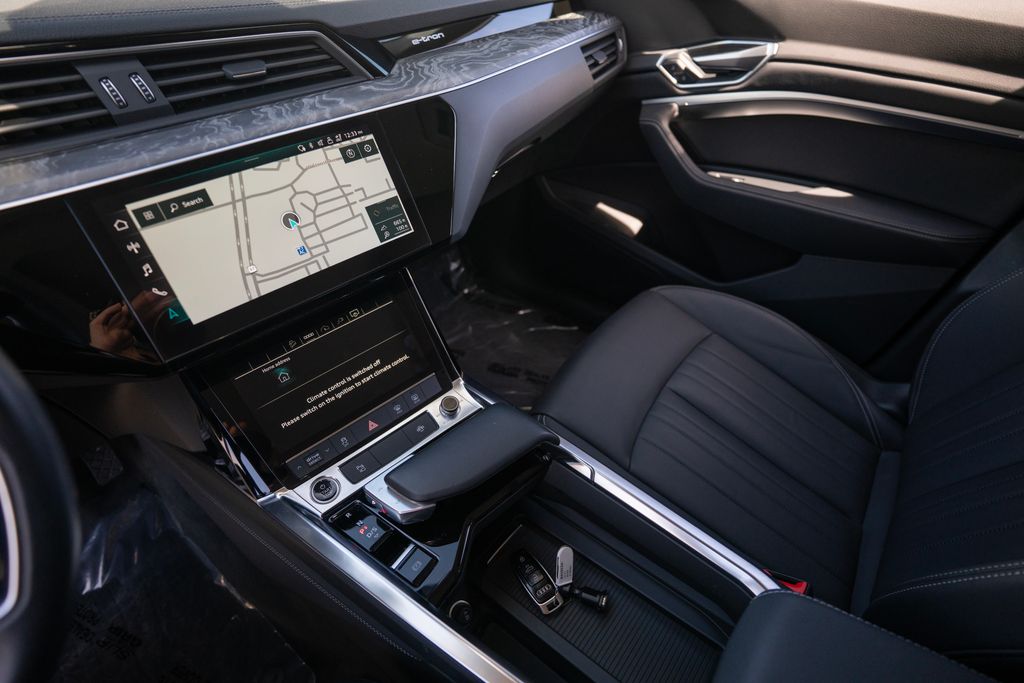 Vehicle image 12 of 38