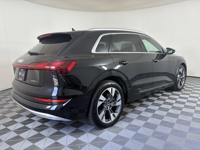 Vehicle image 5 of 28