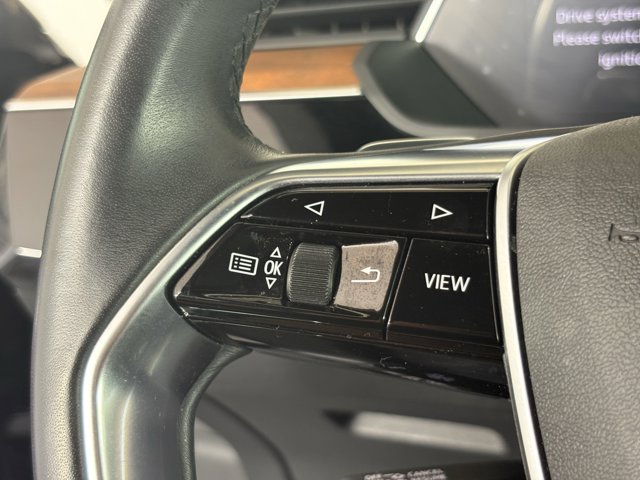 Vehicle image 23 of 28