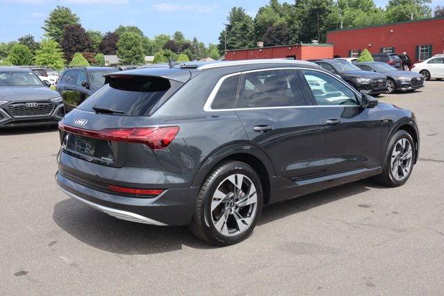 Vehicle image 5 of 15