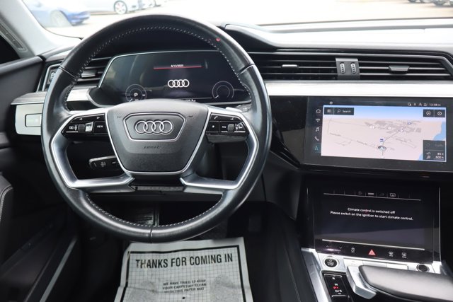 Vehicle image 10 of 15