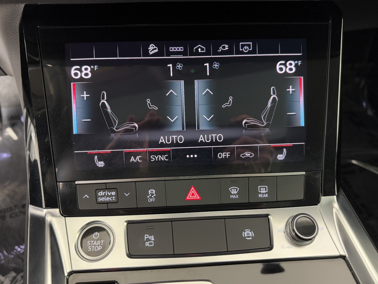 Vehicle image 14 of 16