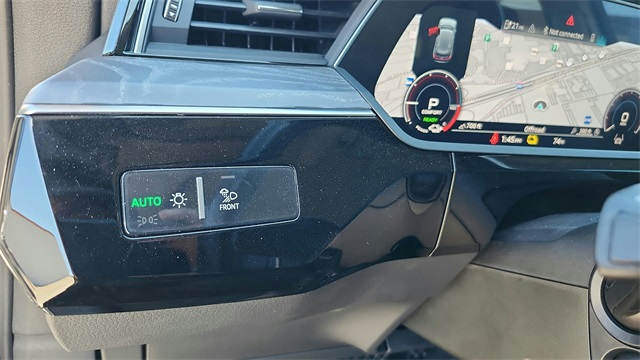 2021 Audi e-tron Sportback Premium Plus Image 38 of 46