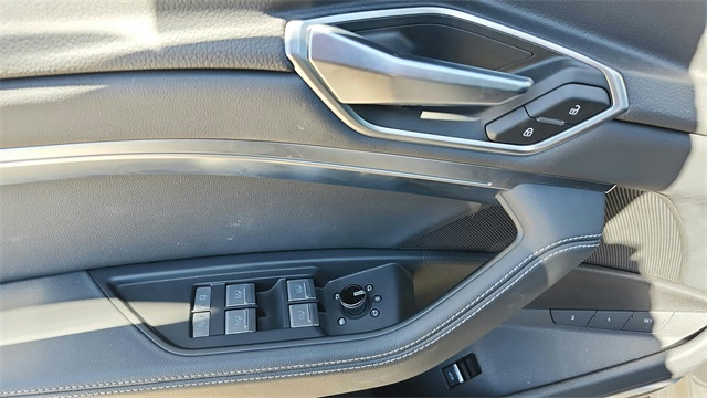 2021 Audi e-tron Sportback Premium Plus Image 28 of 46