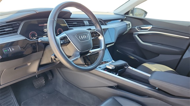 2021 Audi e-tron Sportback Premium Plus Image 18 of 46